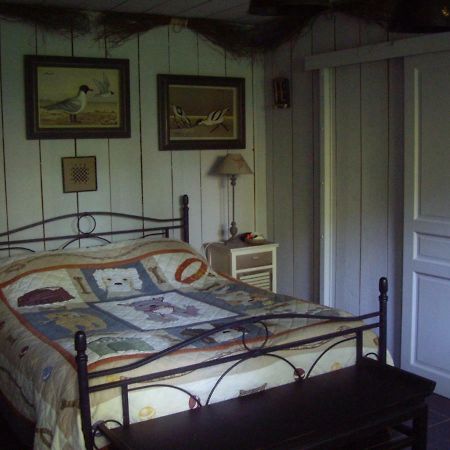 Bed and Breakfast La Grange des Marettes à Cléres Extérieur photo