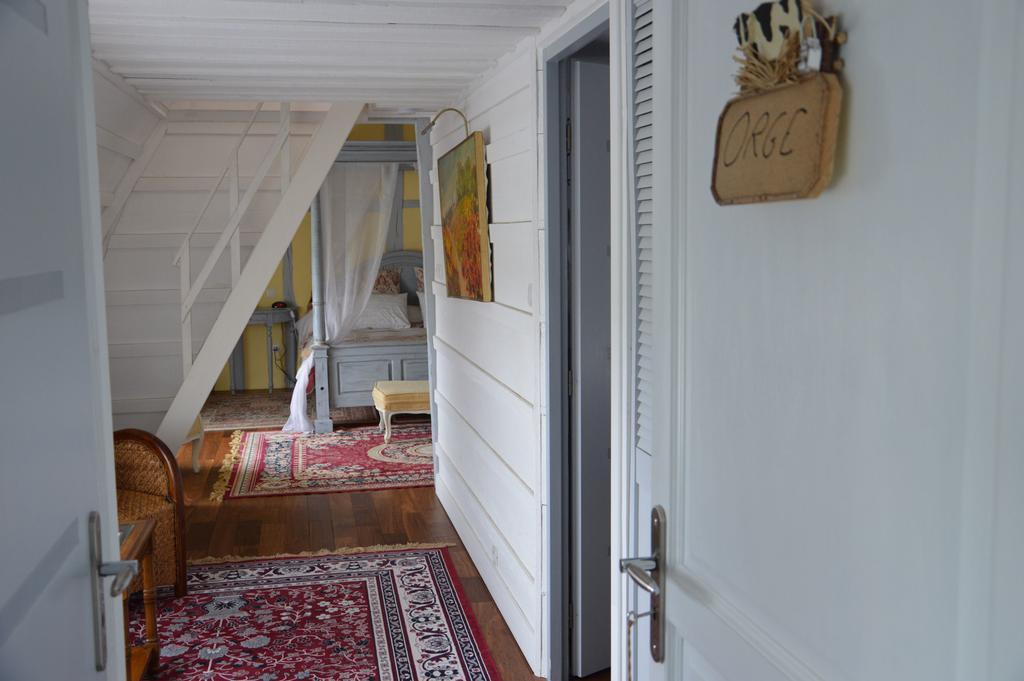 Bed and Breakfast La Grange des Marettes à Cléres Extérieur photo