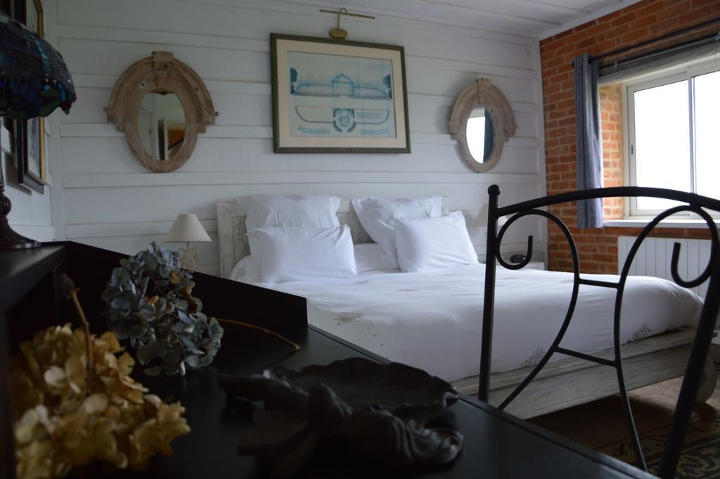 Bed and Breakfast La Grange des Marettes à Cléres Extérieur photo