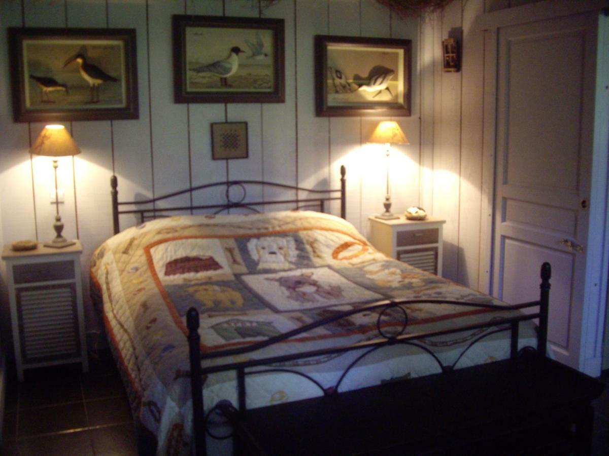 Bed and Breakfast La Grange des Marettes à Cléres Extérieur photo